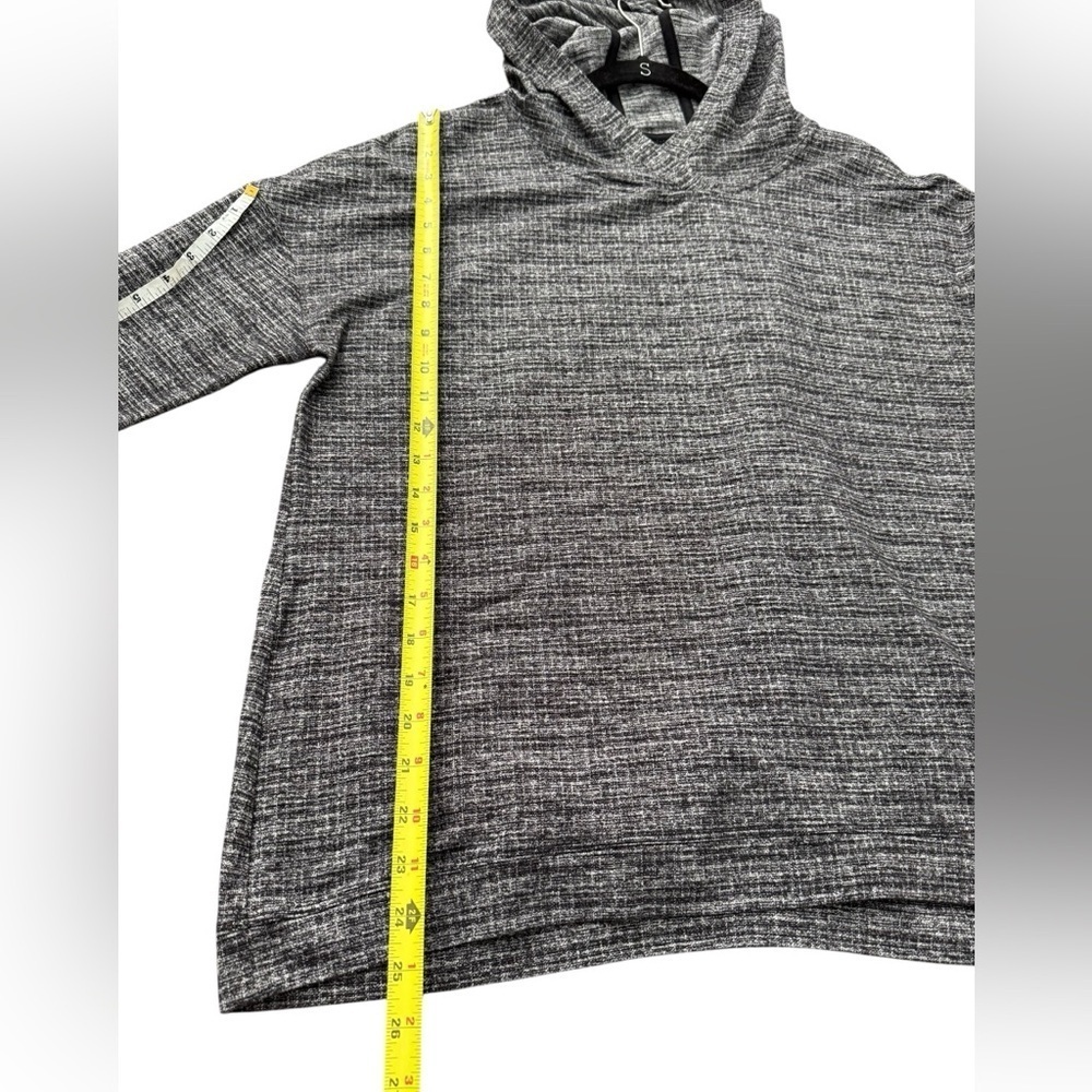 Lululemon Hooded Long Sleeve Shirt Heather Grey - Picture 10 of 12